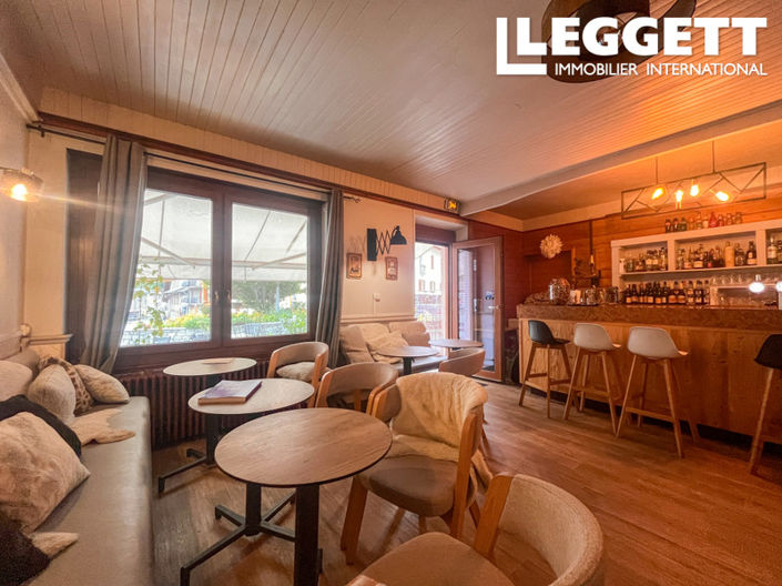 Image No.4-9 Bed Commercial for sale