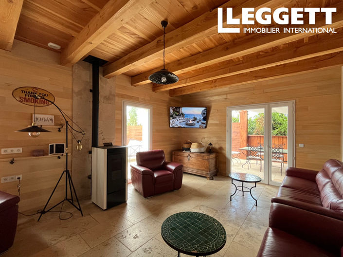 Image No.2-6 Bed House for sale