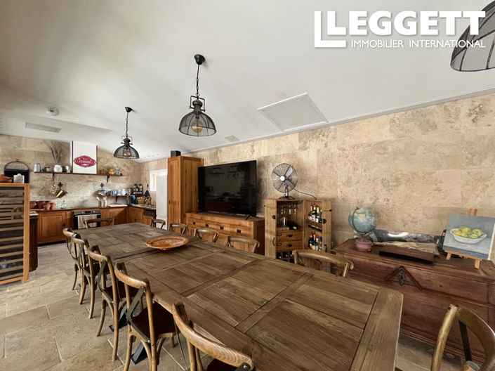 Image No.3-6 Bed House for sale