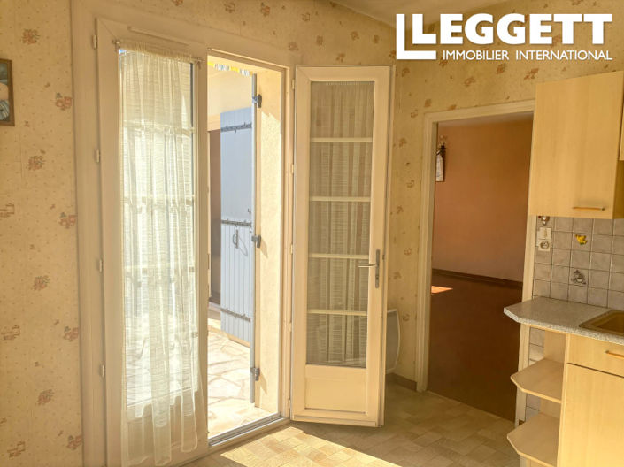 Image No.8-3 Bed House for sale