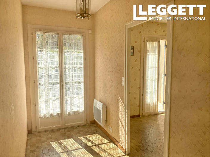 Image No.9-3 Bed House for sale