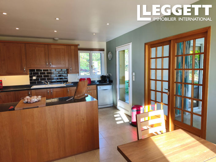 Image No.2-2 Bed House for sale