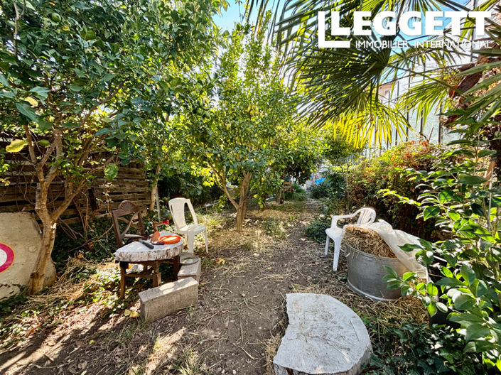 Image No.8-2 Bed House for sale