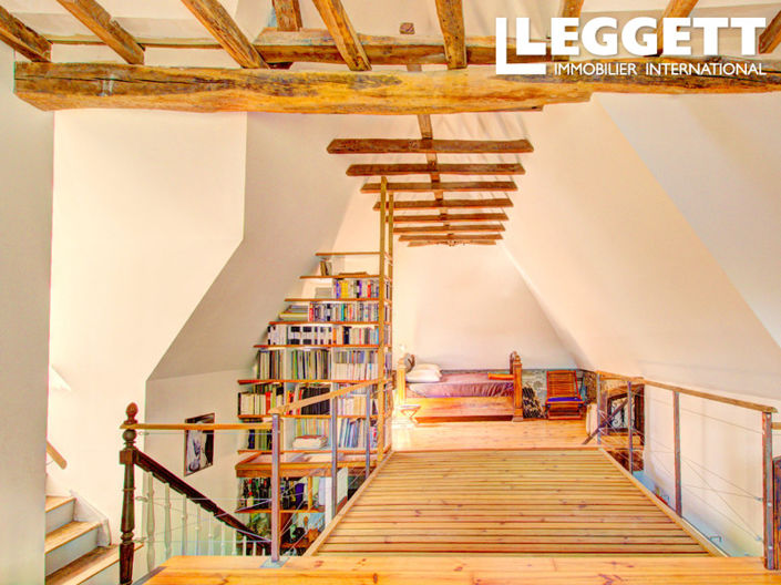 Image No.5-6 Bed House for sale