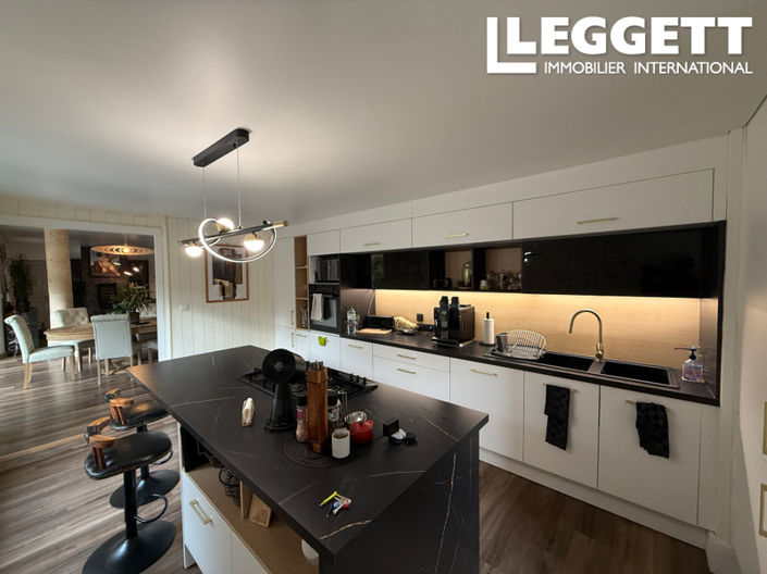 Image No.4-2 Bed House for sale