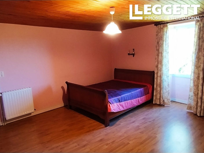 Image No.7-3 Bed House for sale