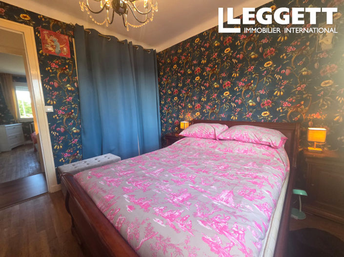 Image No.5-4 Bed House for sale