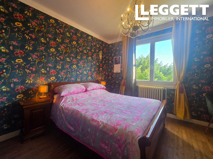 Image No.6-4 Bed House for sale