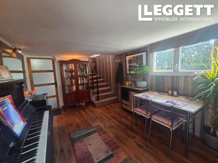 Image No.8-4 Bed House for sale