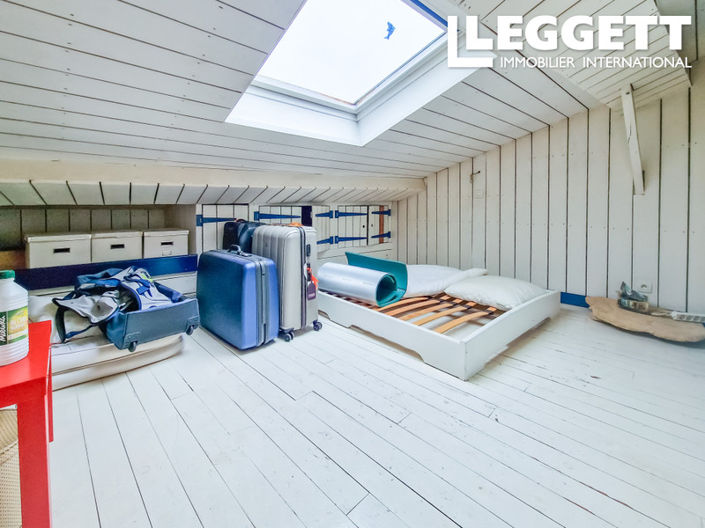 Image No.10-4 Bed House for sale