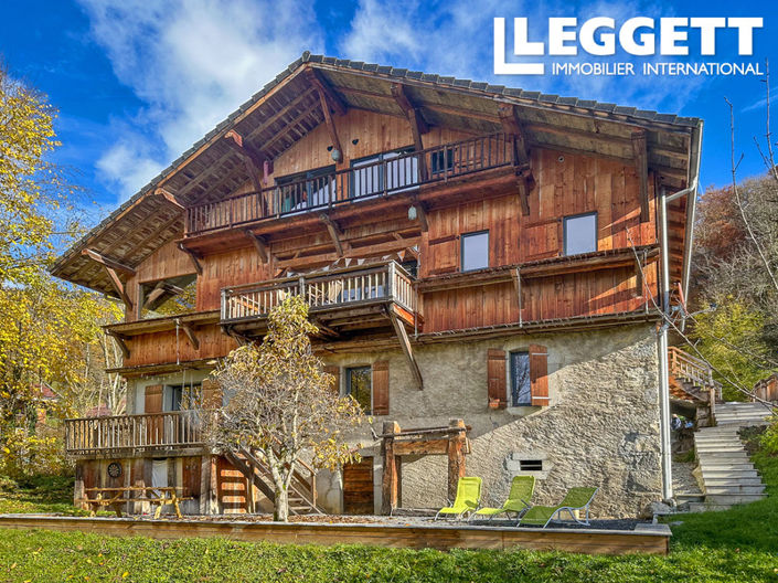 Image No.1-8 Bed House for sale