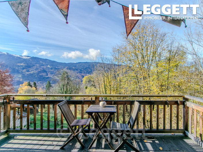 Image No.7-8 Bed House for sale