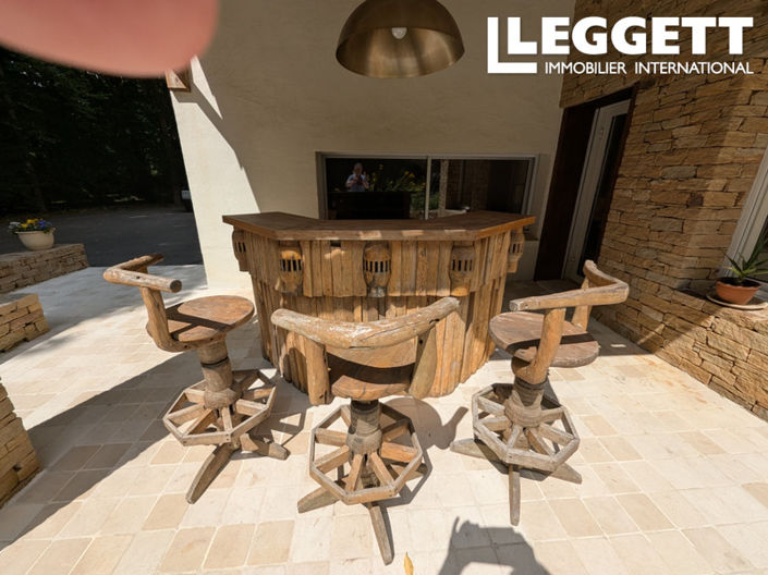 Image No.10-4 Bed House for sale