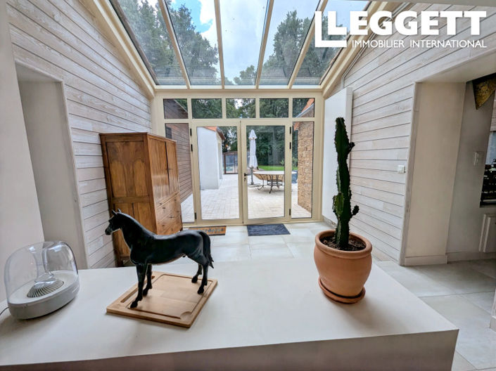 Image No.3-4 Bed House for sale