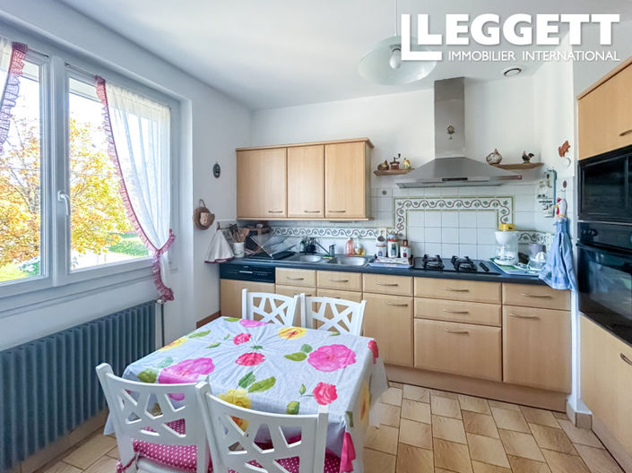 Image No.1-5 Bed House for sale