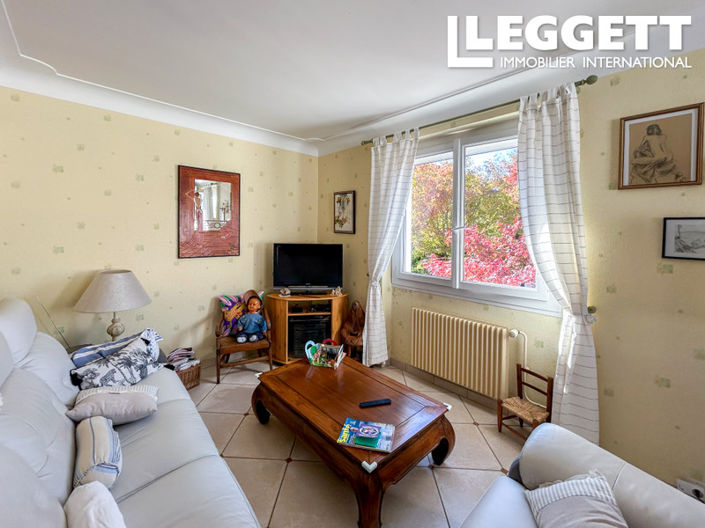 Image No.4-5 Bed House for sale