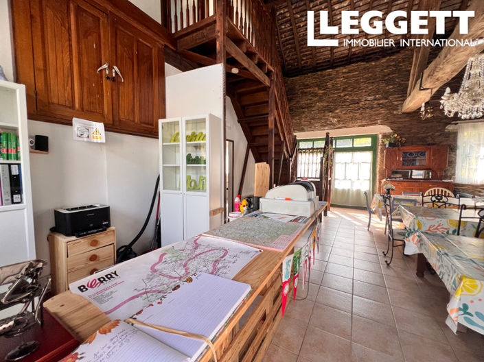 Image No.7-Commercial de 14 chambres à vendre à Moutier-Malcard