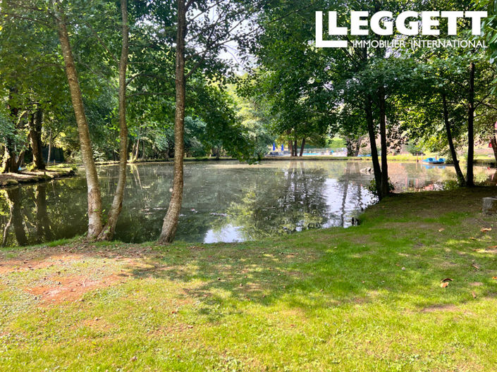 Image No.8-Commercial de 14 chambres à vendre à Moutier-Malcard