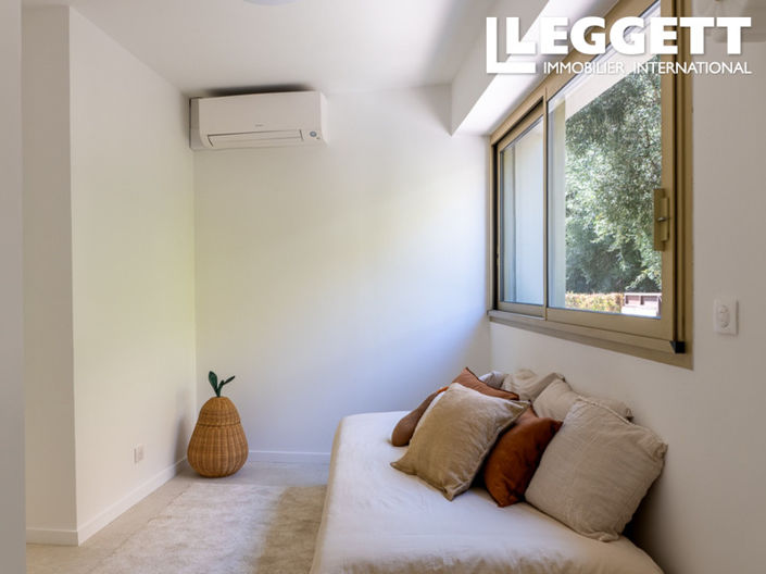 Image No.8-3 Bed Apartment for sale