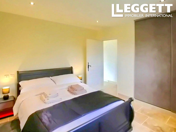 Image No.6-2 Bed House for sale