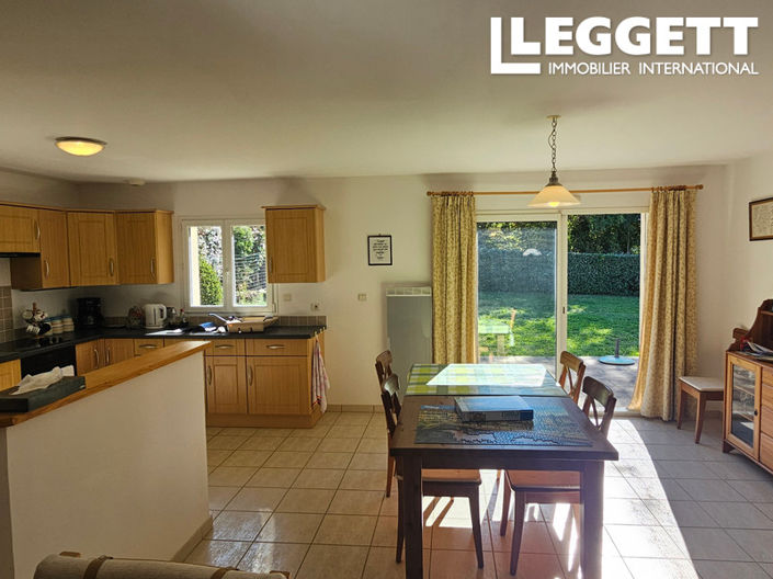 Image No.5-2 Bed House for sale