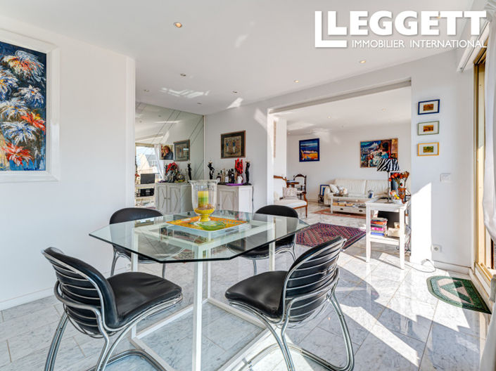 Image No.9-2 Bed Apartment for sale