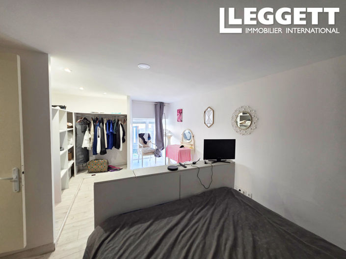 Image No.6-3 Bed House for sale