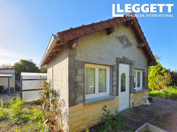 Image No.7-7 Bed House for sale
