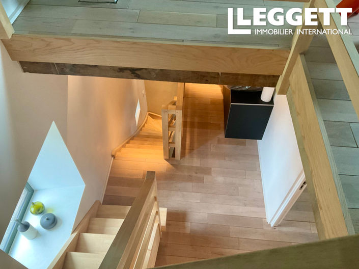 Image No.10-5 Bed House for sale