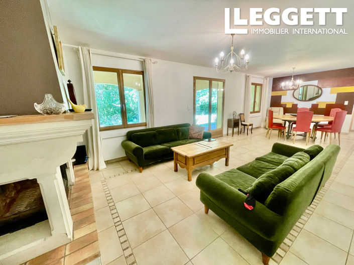 Image No.4-4 Bed House for sale