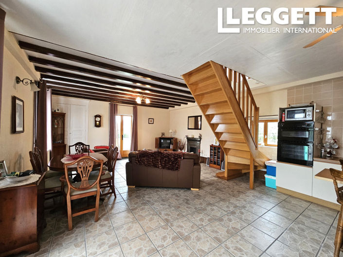 Image No.5-2 Bed House for sale