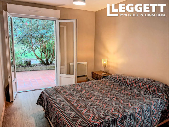 Image No.9-5 Bed House for sale