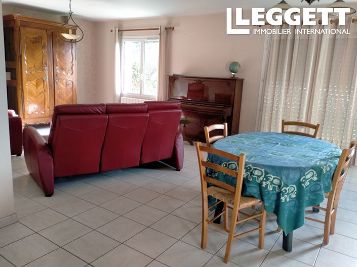 Image No.4-3 Bed House for sale