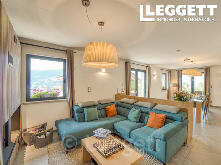 Image No.6-7 Bed House for sale