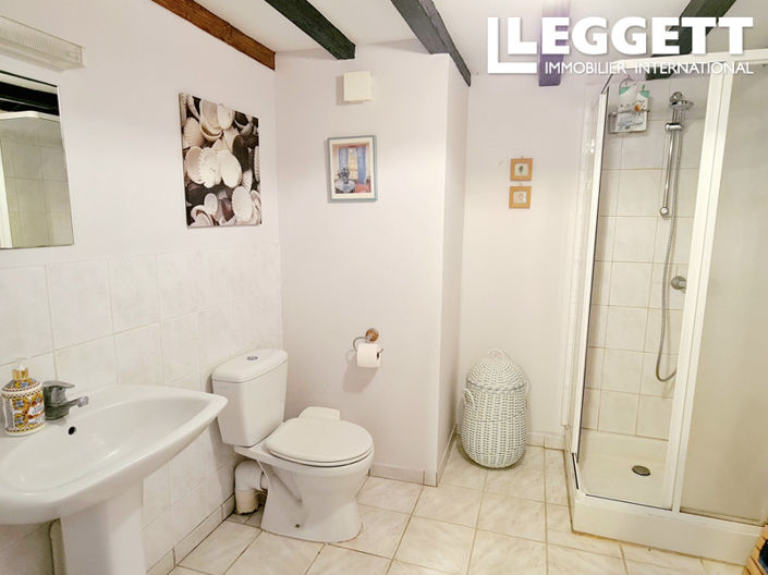 Image No.8-3 Bed House for sale