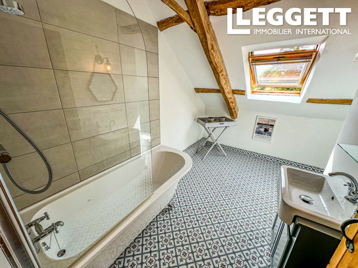 Image No.7-3 Bed House for sale