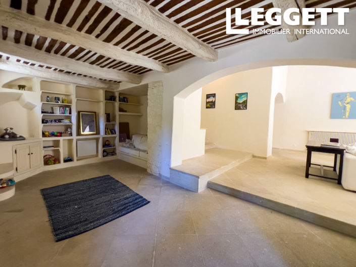 Image No.10-7 Bed House for sale