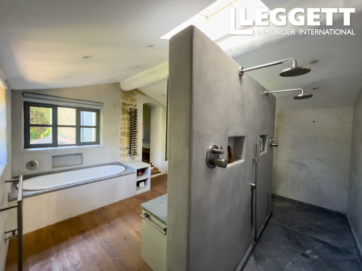 Image No.9-7 Bed House for sale