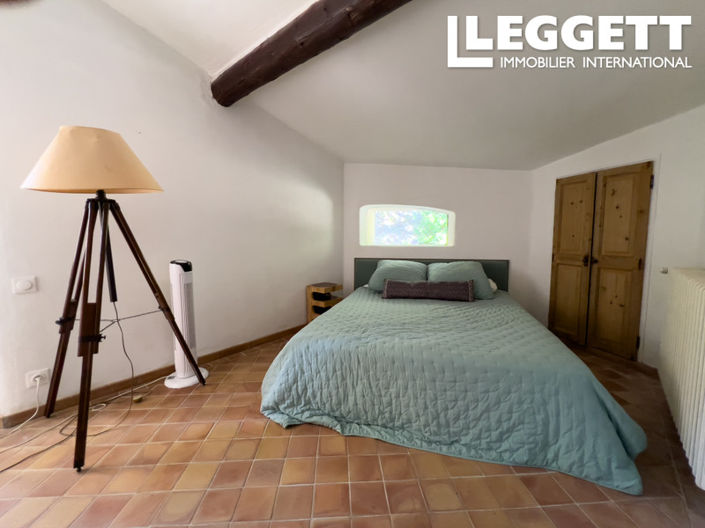 Image No.9-7 Bed House for sale