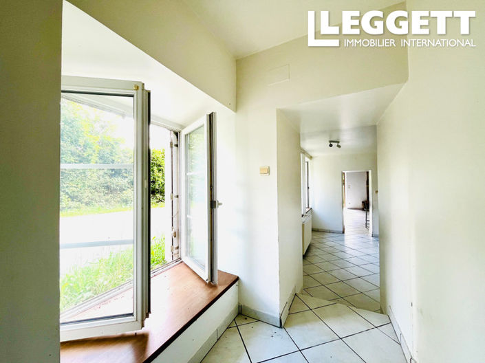 Image No.3-Maison de 2 chambres à vendre à La Roche-Mabile