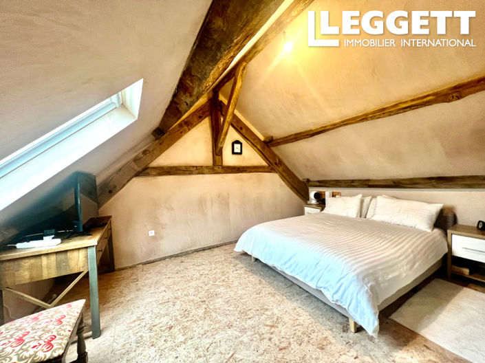 Image No.9-3 Bed House for sale