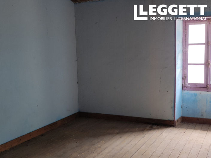 Image No.10-4 Bed House for sale