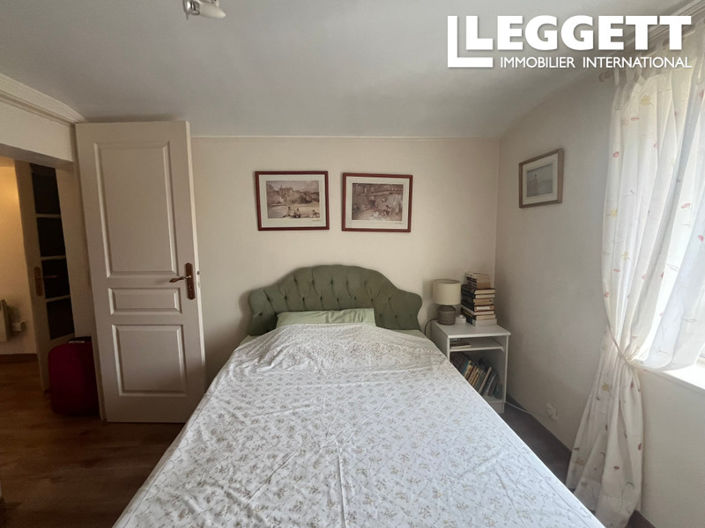 Image No.8-4 Bed House for sale