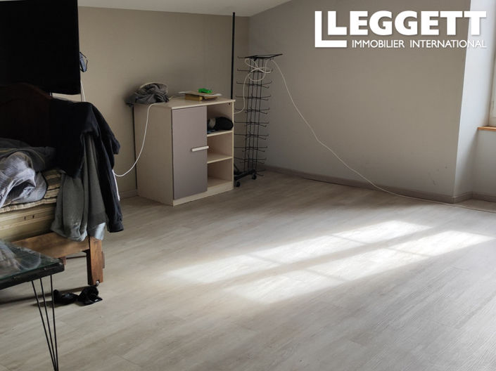 Image No.9-3 Bed House for sale