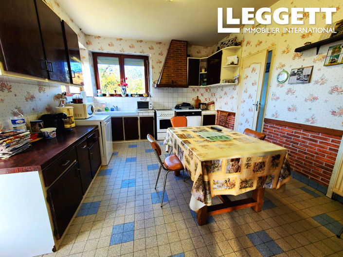 Image No.2-Maison de 5 chambres à vendre à Nanteuil-en-Vallée