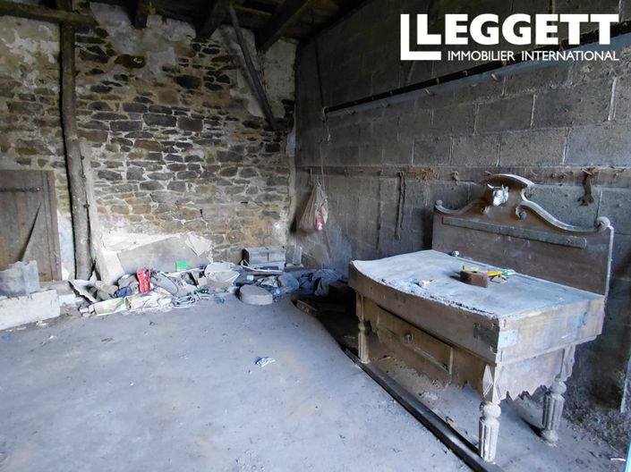 Image No.9-5 Bed House for sale