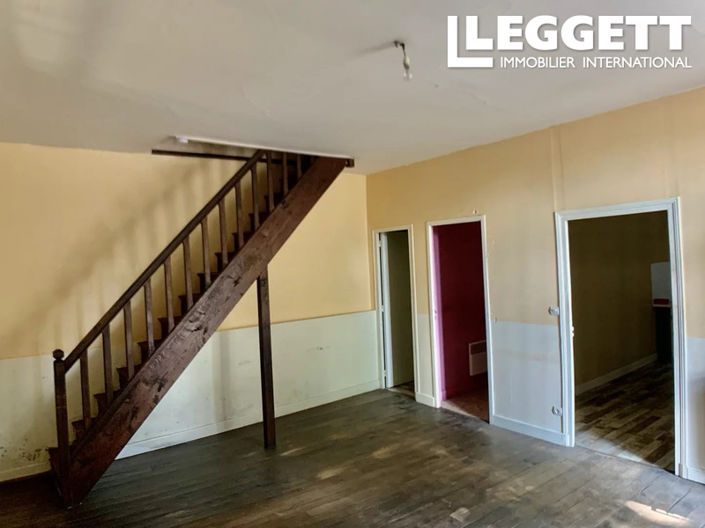 Image No.4-Maison de 5 chambres à vendre à Lussac-les-Églises