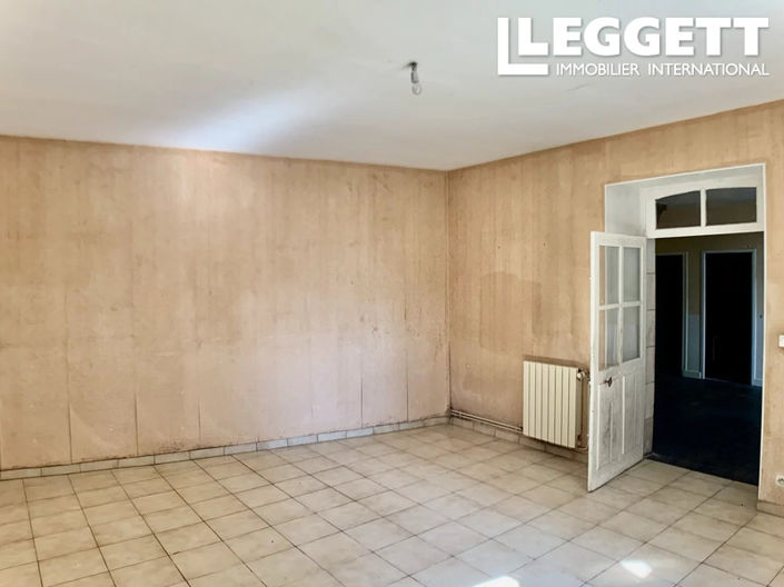 Image No.5-Maison de 5 chambres à vendre à Lussac-les-Églises