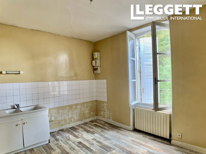 Image No.8-Maison de 5 chambres à vendre à Lussac-les-Églises