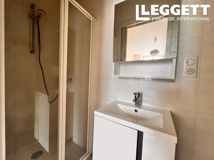 Image No.5-Maison de 2 chambres à vendre à Genouillac